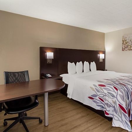 Red Roof Inn New Stanton Eksteriør billede